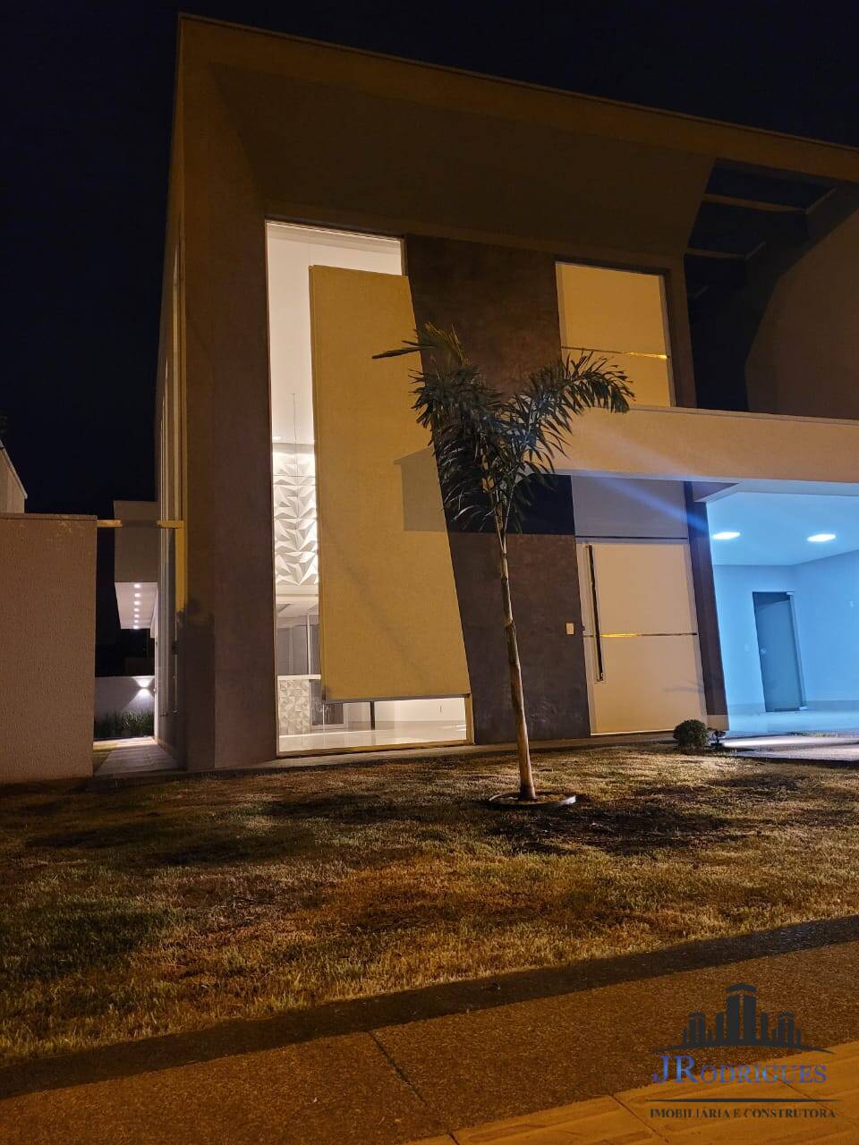 Casa de Condomínio à venda com 4 quartos, 377m² - Foto 8